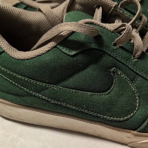 Nike 6.0 Skate Green Canvas Sneakers - Picture 2 of 8
